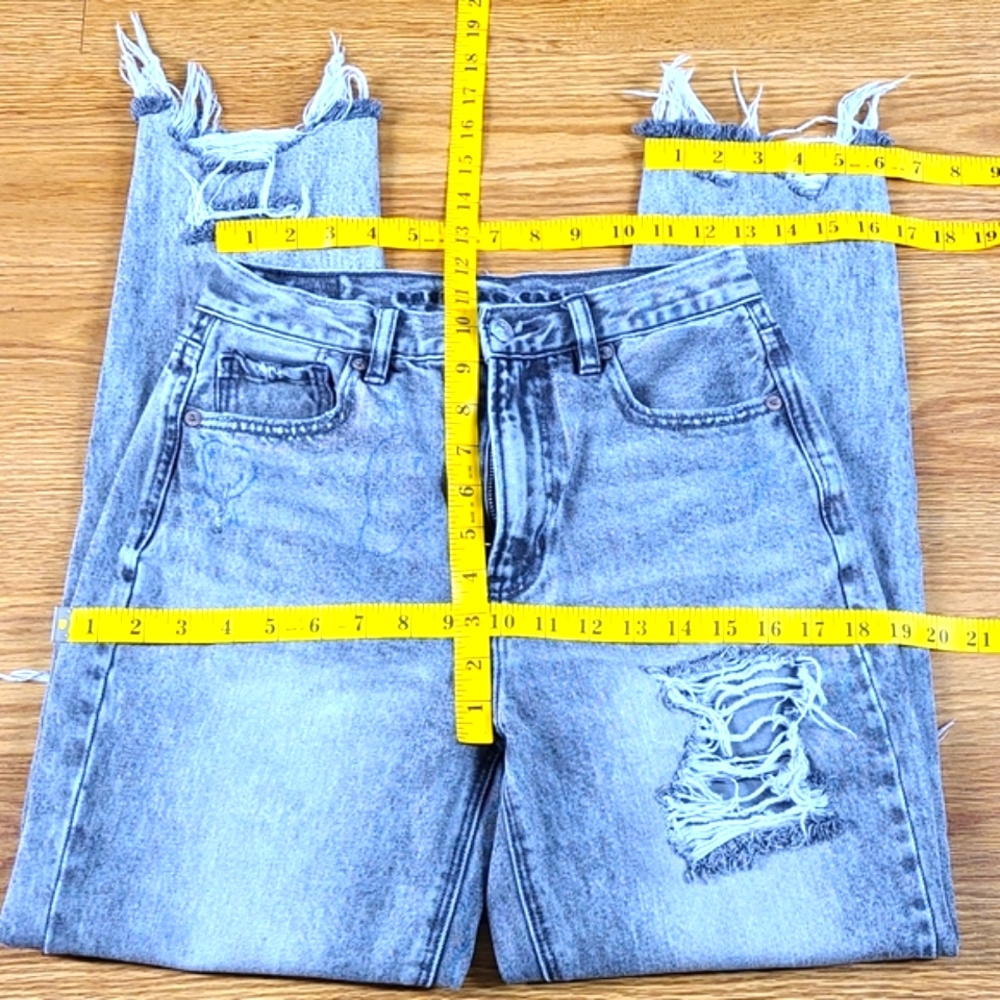 AMERICAN EAGLE 2x26 ACID WASH GRAFITI DISTRESSED GIRLS ANKL CROPPED MOM JEANS - Picture 2 of 8